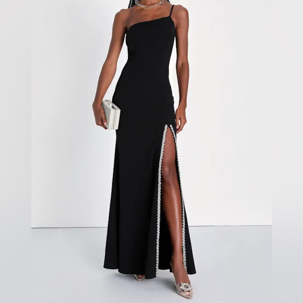 Black Maxi One-Shoulder Evening Dress with rhinestones
